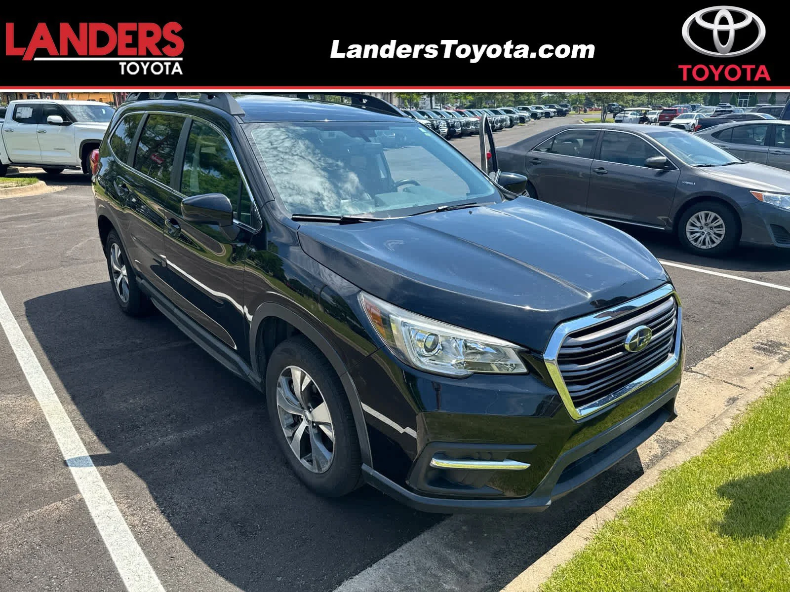 2019 Subaru Ascent Premium 8 Passenger's photo