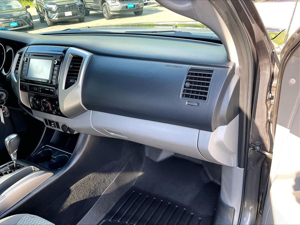 Used 2014 Gray Toyota Base image 13