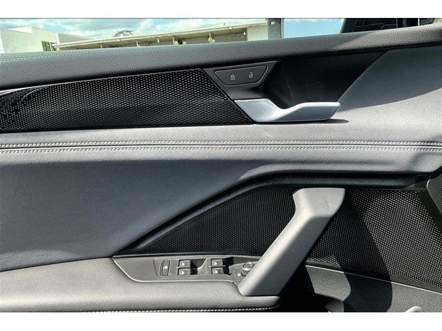 New 2026 Platinum Gray Metallic Volkswagen 2.0T SE R-Line Black image 16