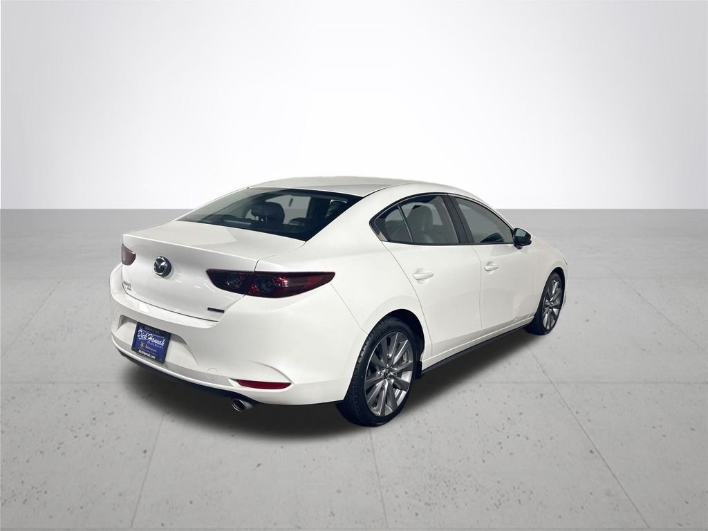 Used 2021 White Mazda Preferred image 6
