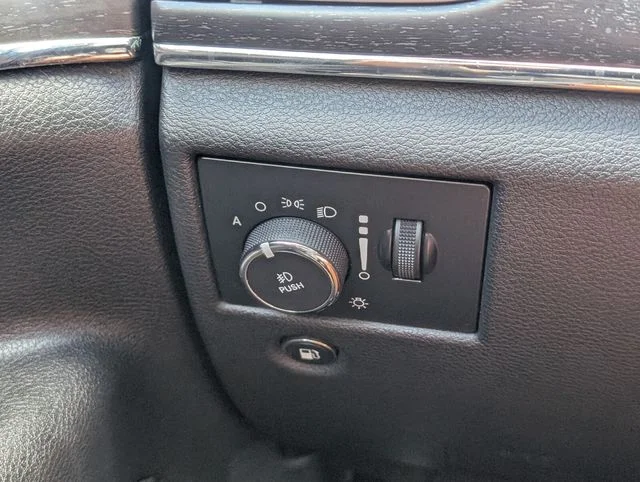 Used 2018 Black Jeep Limited image 28
