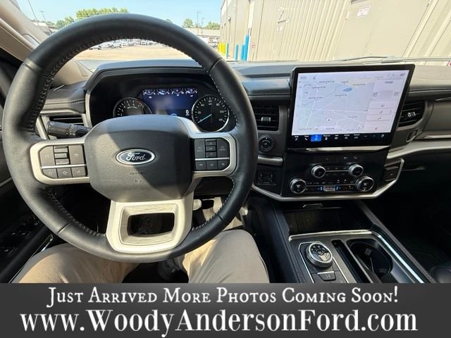 Used 2022 Oxford White Ford XLT image 10
