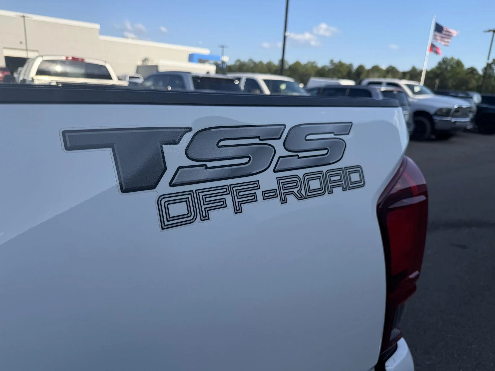 Used 2022 White Toyota SR image 26