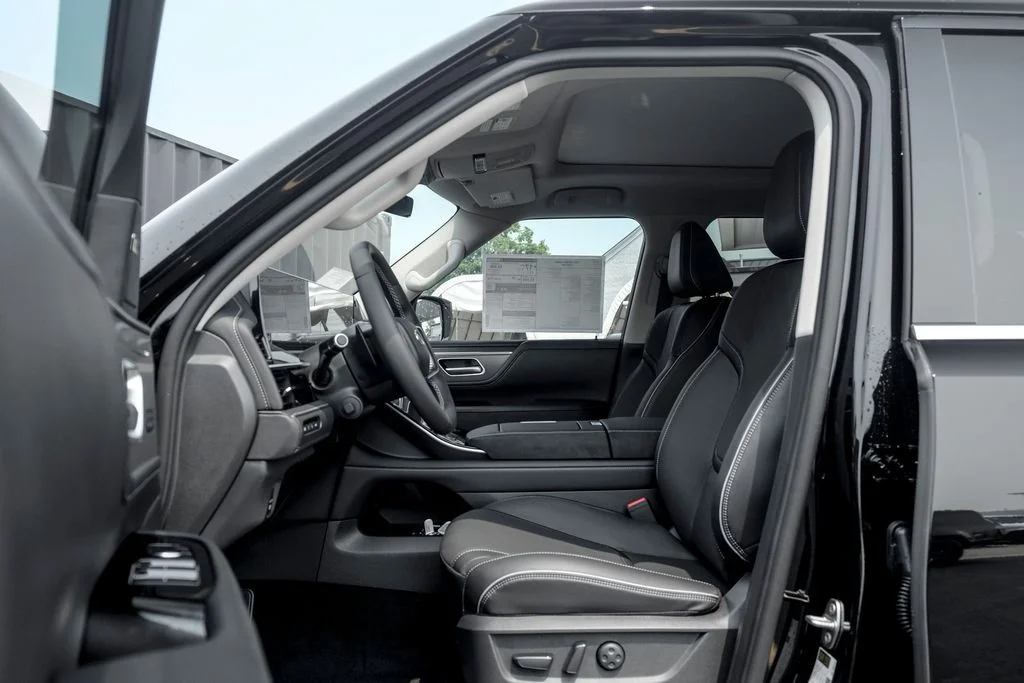 New 2027 BLACK OBSIDIAN INFINITI Luxe 4WD image 11