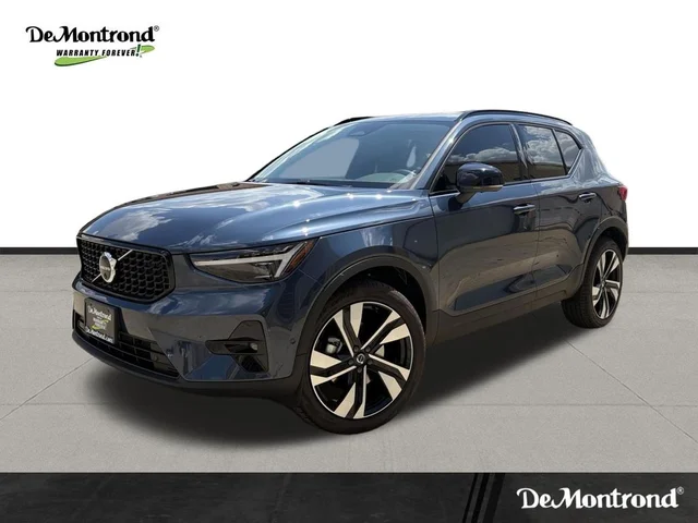 New 2026 Volvo XC40 B5 AWD Plus