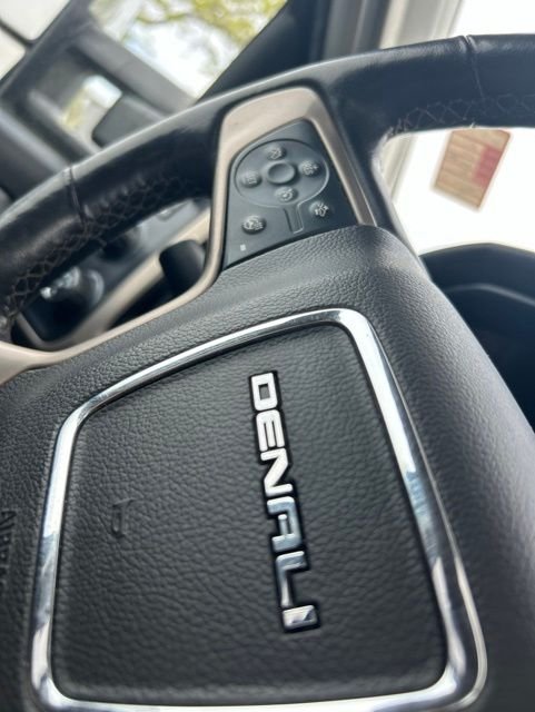 Used 2017 Red GMC Denali image 12