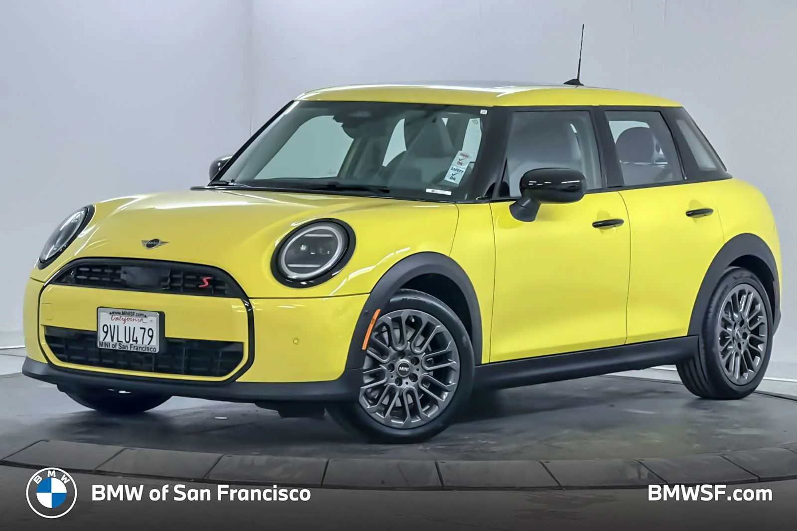 2025 MINI Hardtop Cooper S's photo