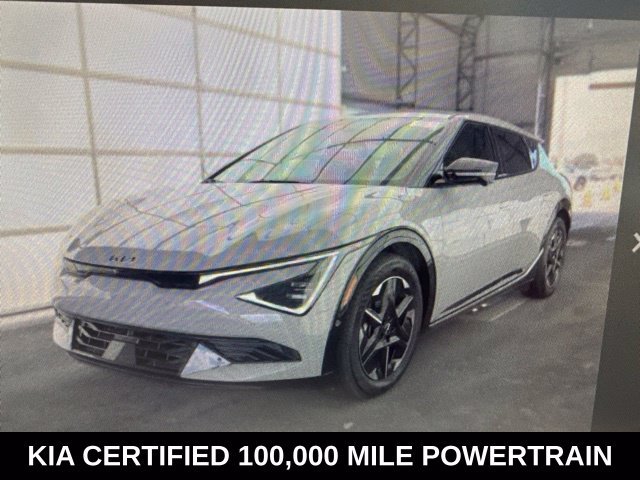 Used 2025 Gray Kia Wind image 1