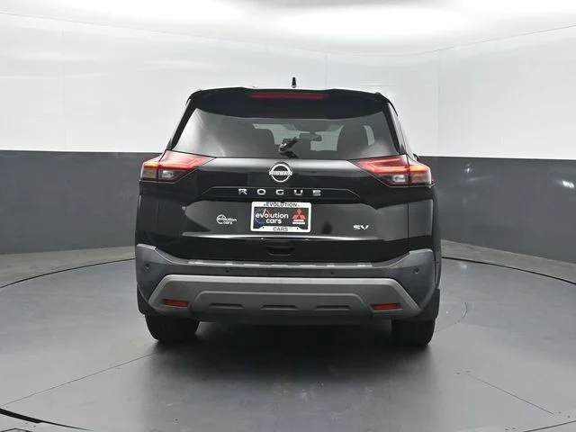 Used 2022 Black Nissan SV image 35