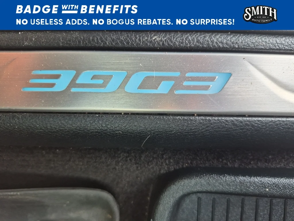 Used 2018 White Gold Metallic Ford Titanium image 12