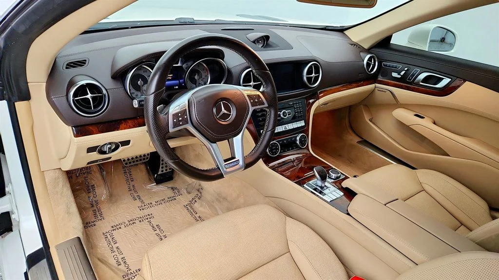 Used 2015 designo Diamond White Metallic Mercedes-Benz SL 400 2dr Roadster SL400 w/ Premium I Pkg & Magic SKY Control image 12