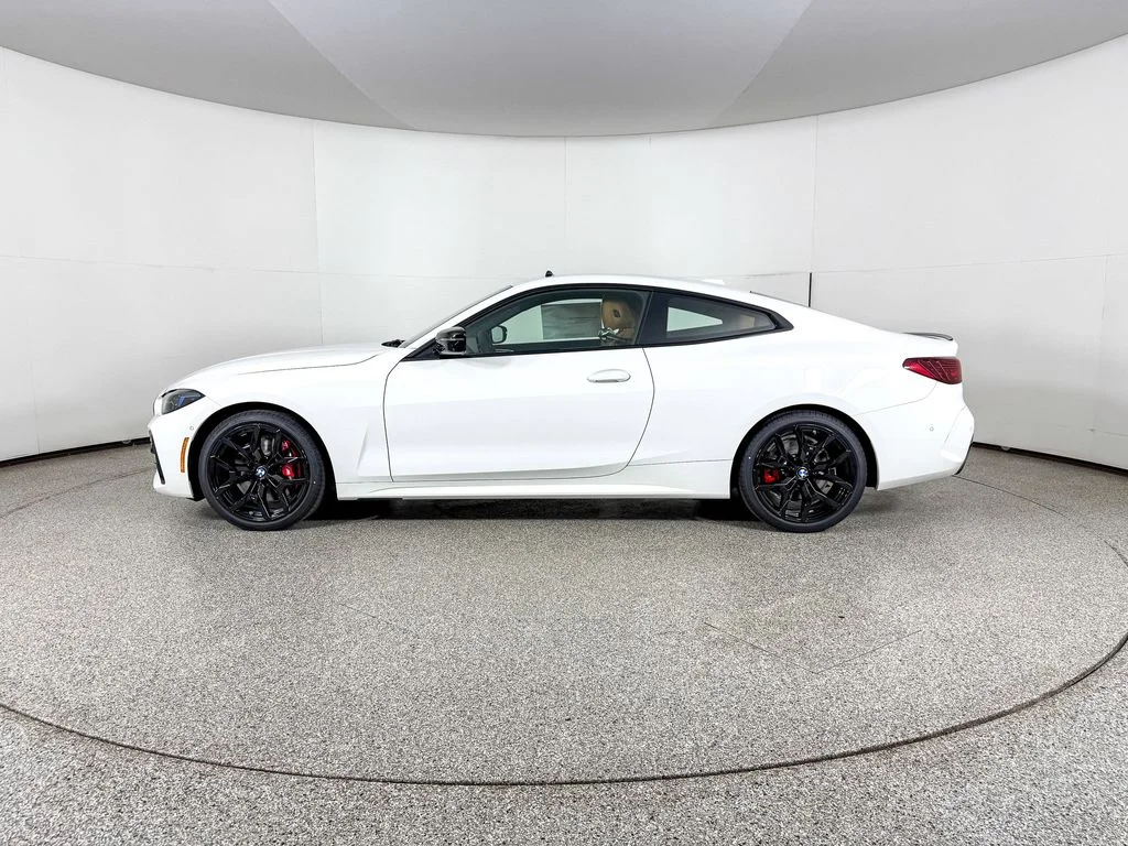 2026 BMW 4 Series 430i - Photo 10