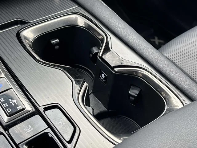 Used 2024 Silver Lexus 500h F SPORT Performance image 39