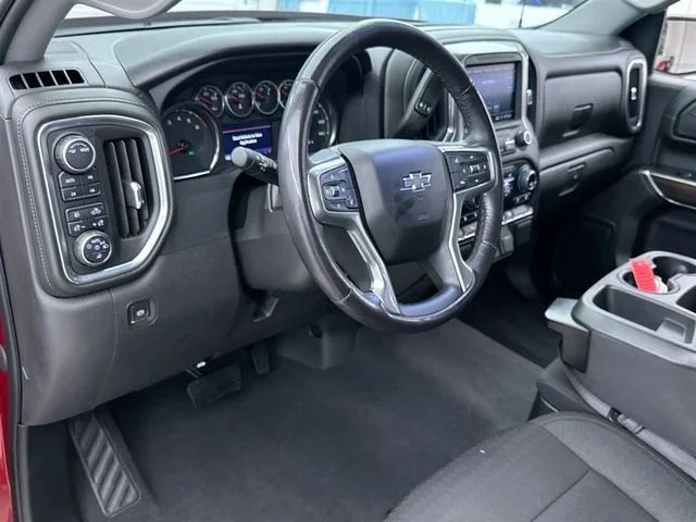 Used 2022 Red Chevrolet RST image 7