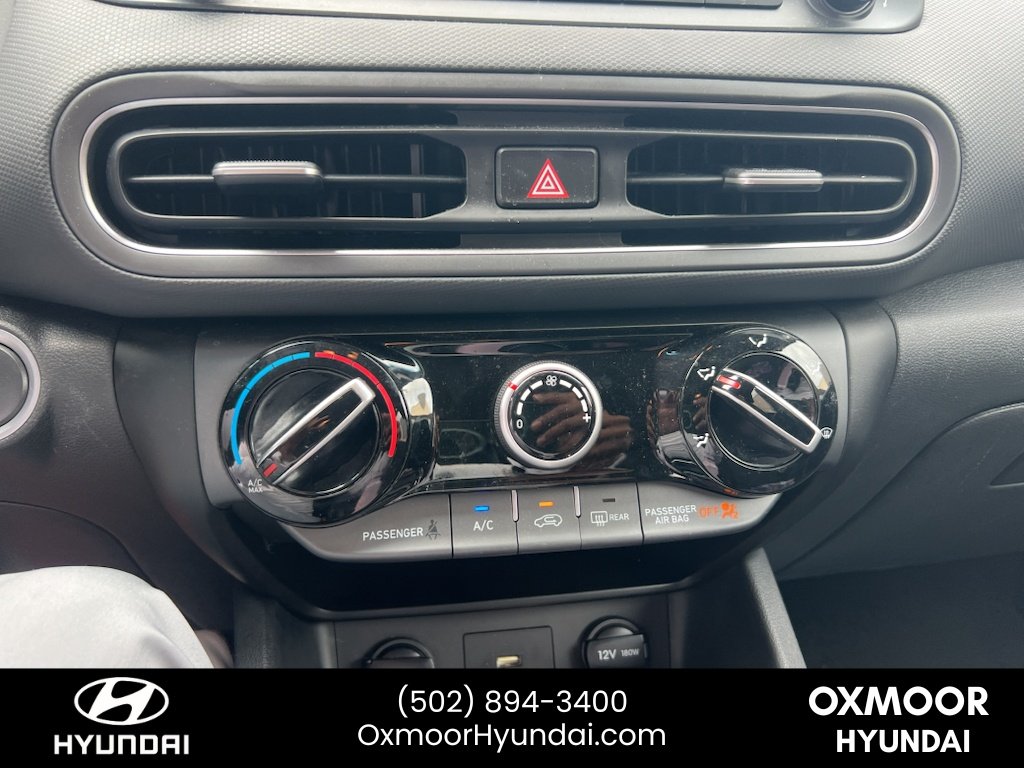 Used 2022 Teal Isle Hyundai SEL image 11