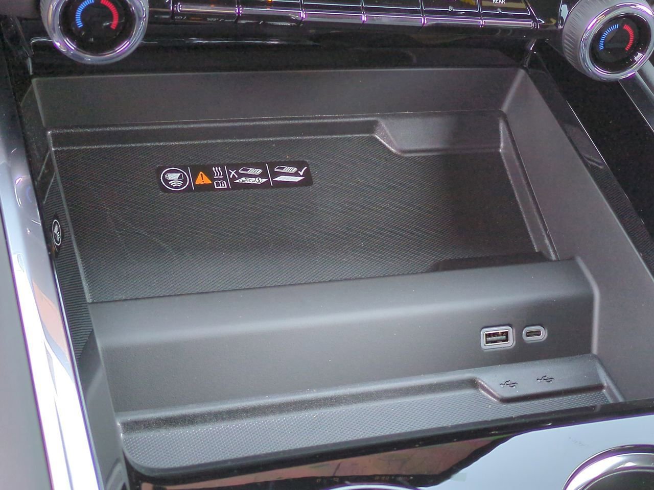 2026 Chevrolet Suburban High Country - Photo 36