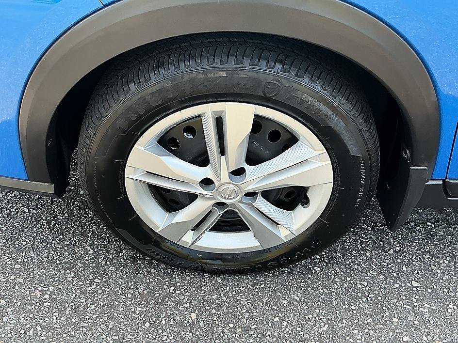 Certified Used 2025 Electric Blue Metallic Nissan S image 7