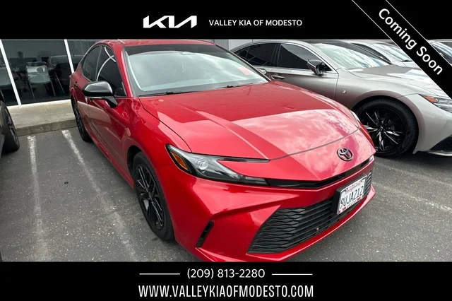 2025 Toyota Camry LE