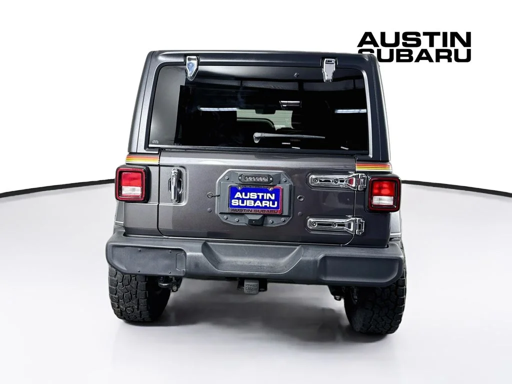Used 2021 Gray Jeep Unlimited Willys image 6