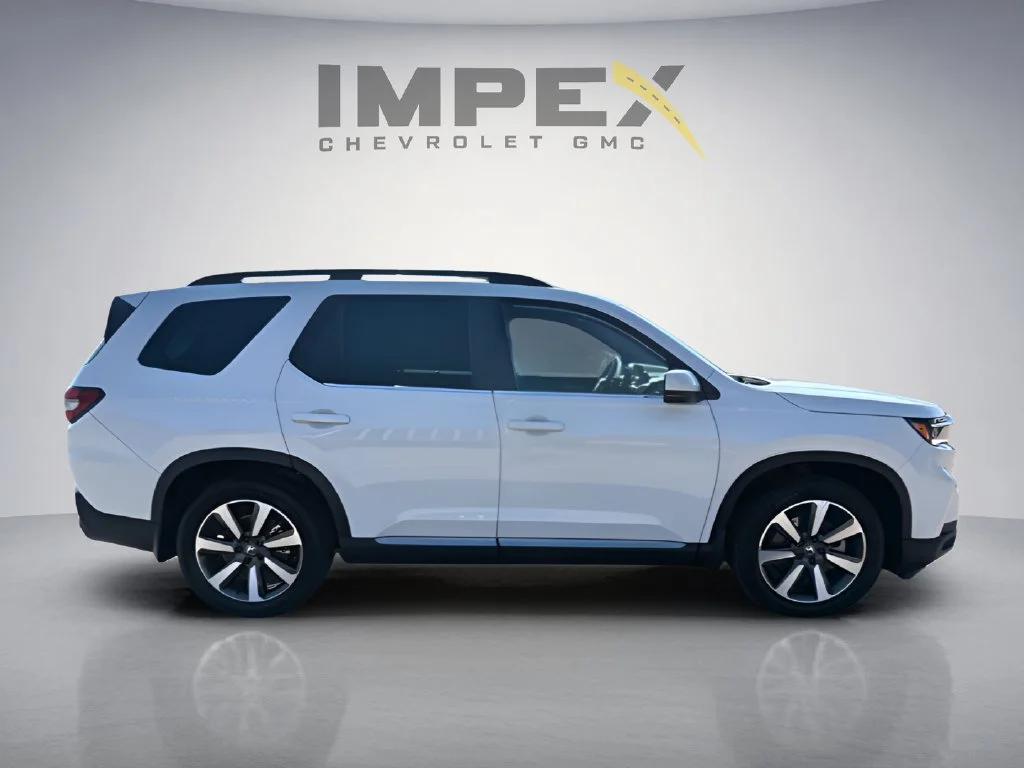 Used 2023  Honda Touring image 6