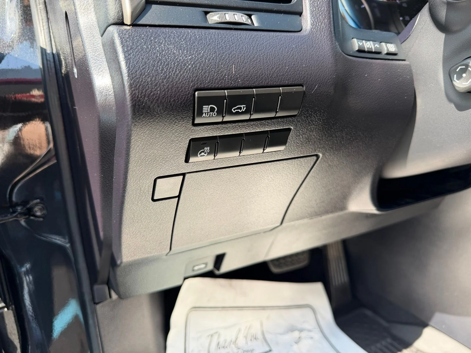 Used 2018  Lexus 350 image 13