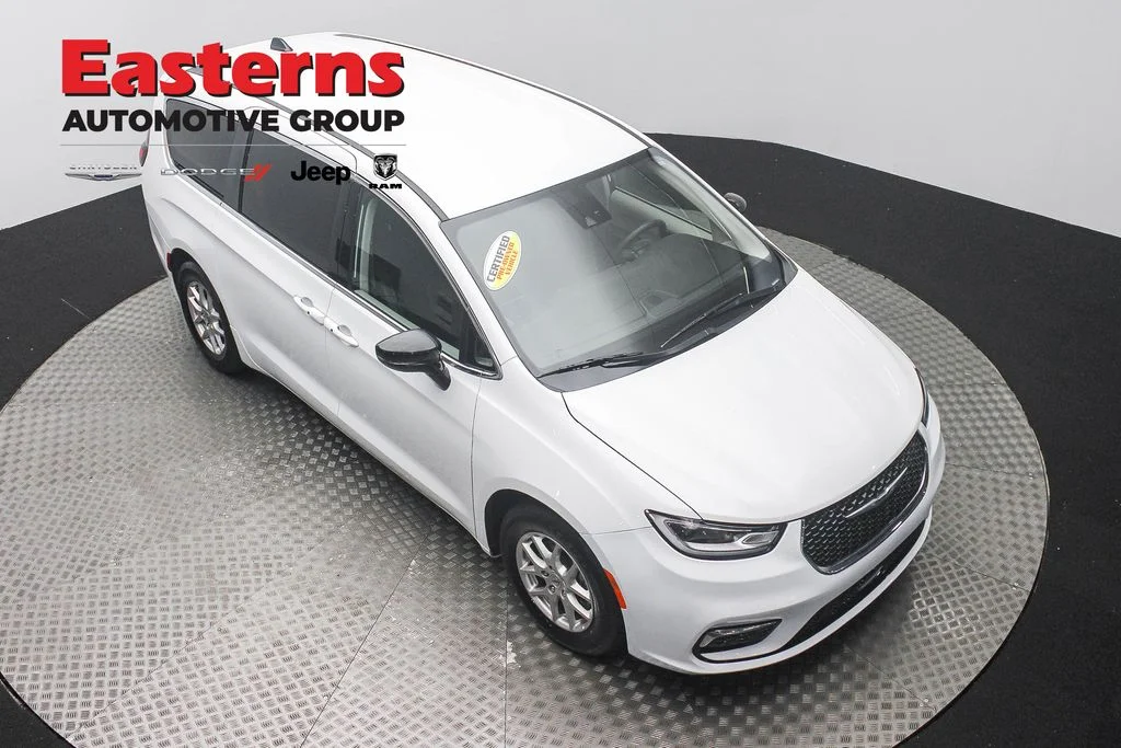 Certified Used 2024 White Chrysler Touring L image 3