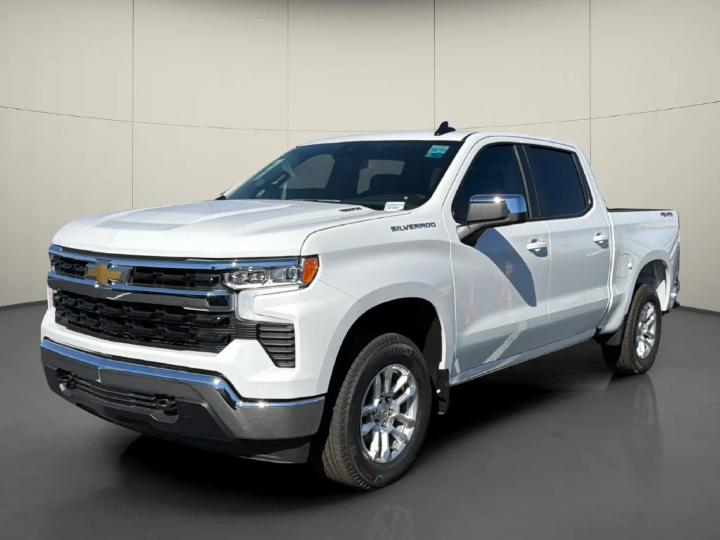 New 2026 Summit White Chevrolet LT (2FL) image 3
