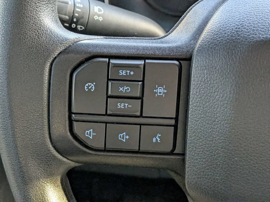 Certified Used 2023 Oxford White Ford XLT image 18