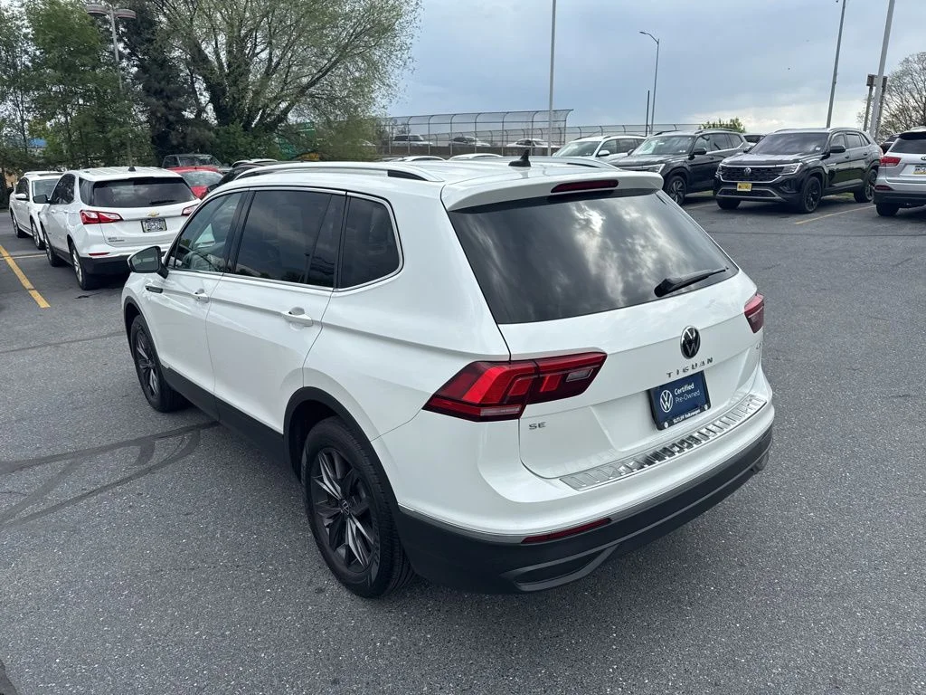 Certified Used 2023 Opal White Volkswagen 2.0T SE image 18