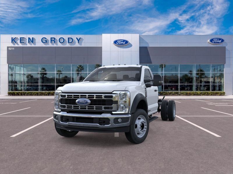New 2026 Oxford White Ford XL image 3
