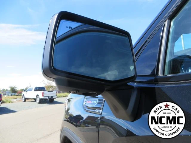 Used 2021 Black GMC AT4 image 17