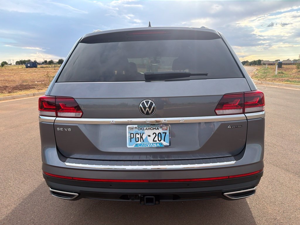 Used 2023 Platinum Gray Metallic Volkswagen 3.6L V6 SE w/Technology image 10