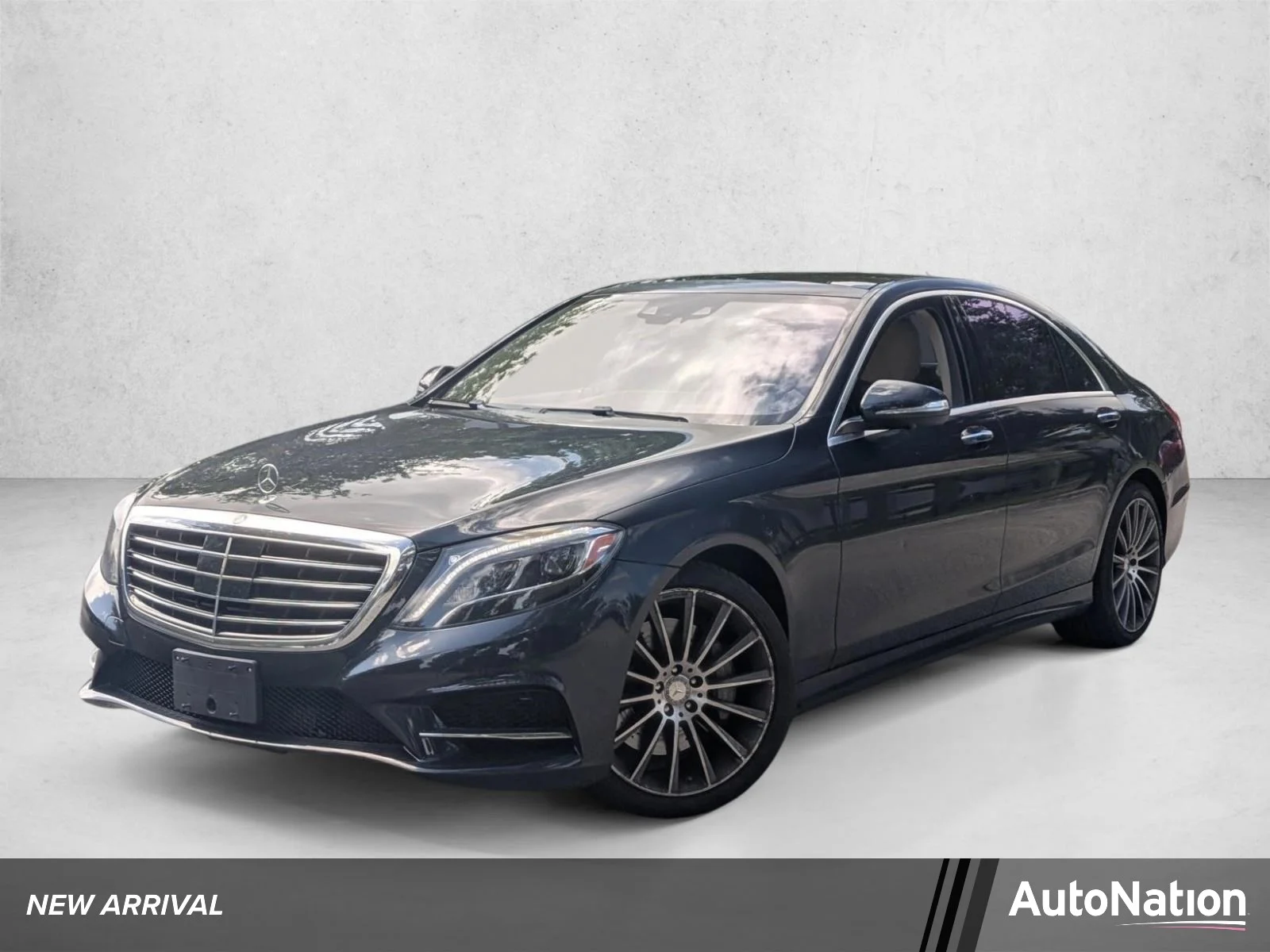 2015 Mercedes-Benz S-Class S550 4MATIC's photo