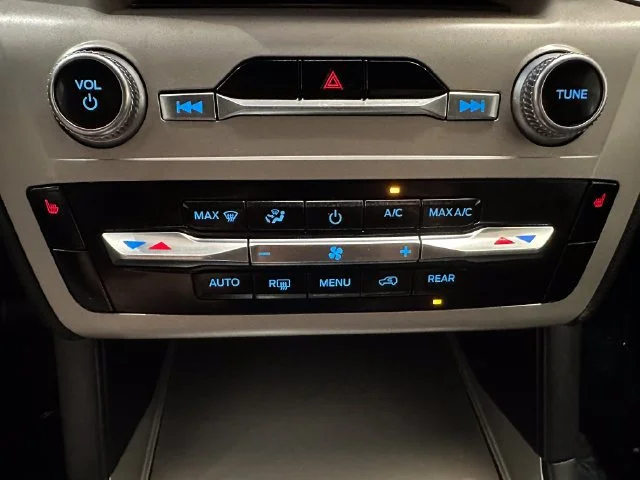 Used 2024  Ford XLT image 11