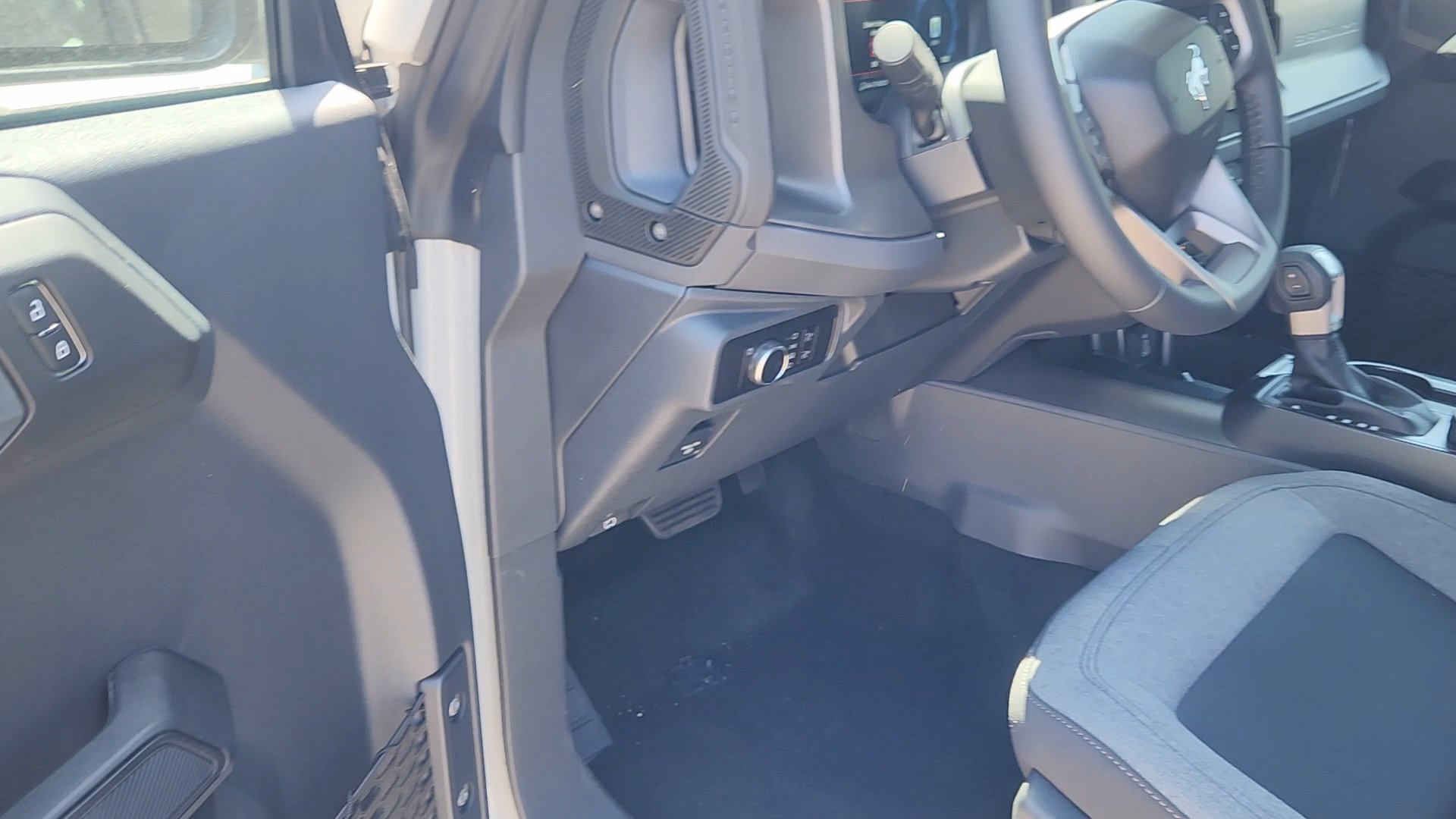 New 2026 Avalanche Gray Ford Big Bend image 29