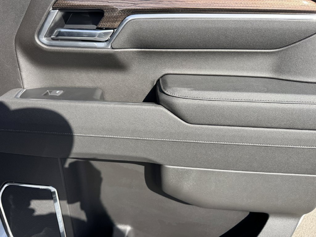 Used 2026 White Chevrolet LT Trail Boss image 13
