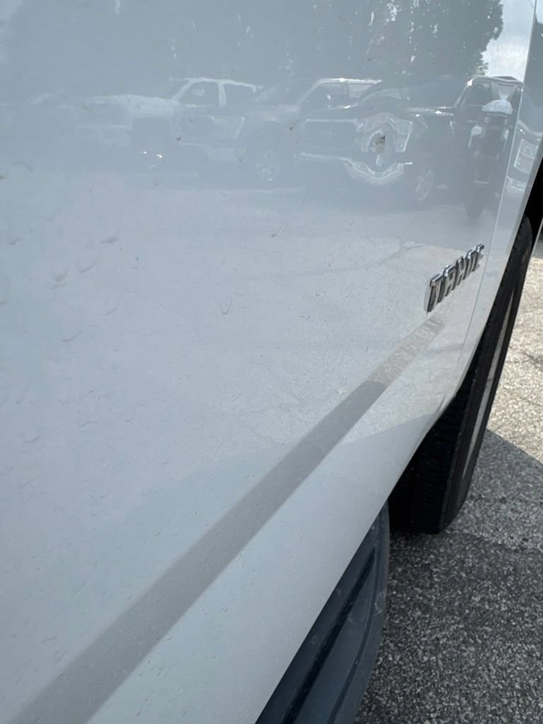 Used 2018 SUMMIT WHITE Chevrolet LT image 41