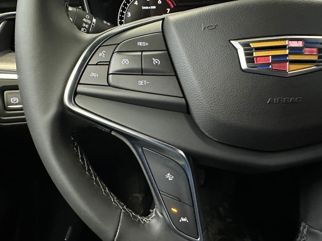 2026 Cadillac XT5 Luxury - Photo 9