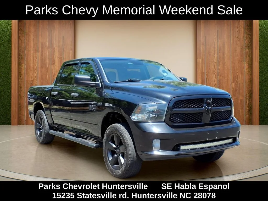 2016 RAM 1500 Express 4x4 Crew Cab 5'7's photo