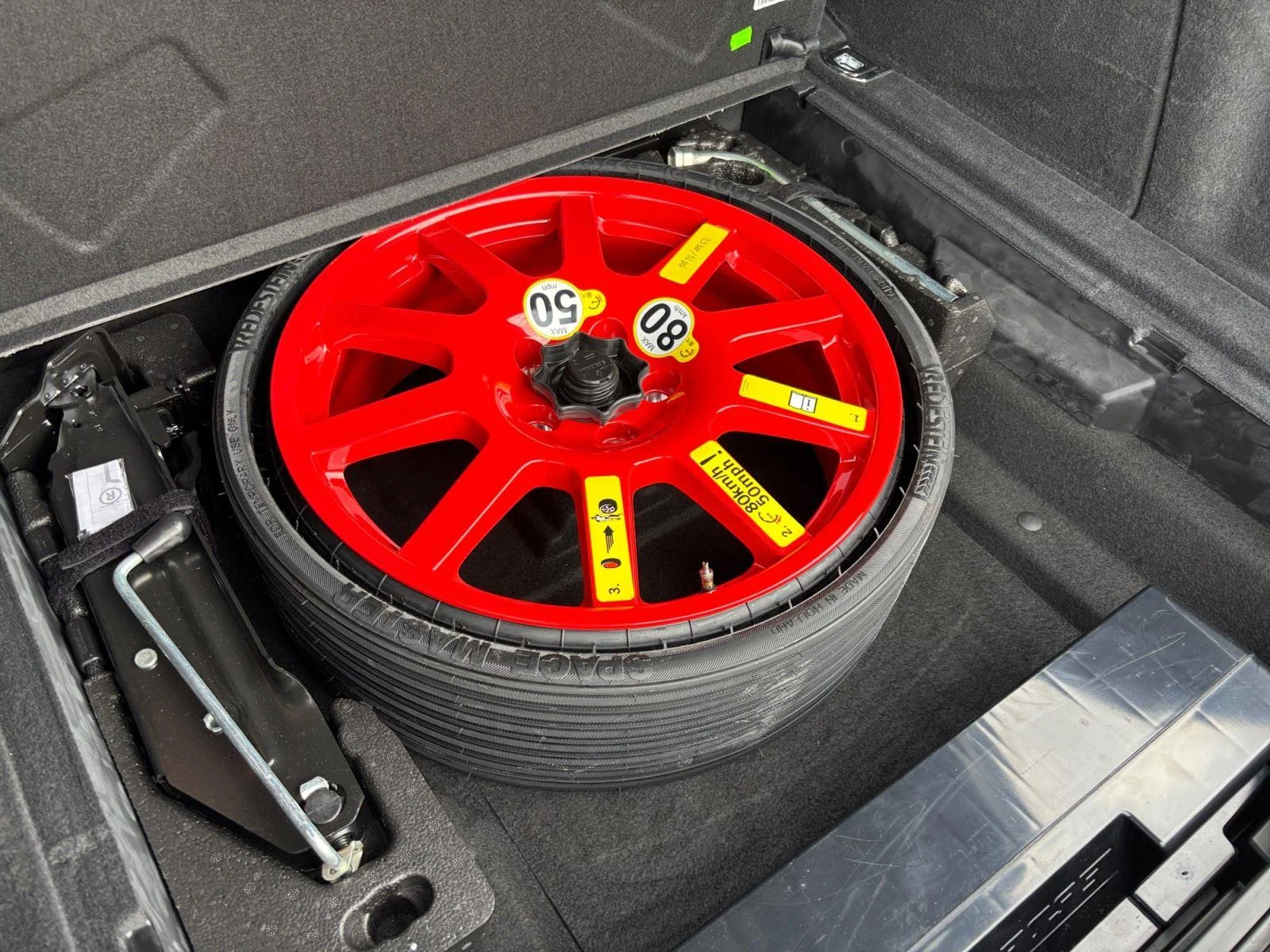 Used 2020 White Porsche Base image 43
