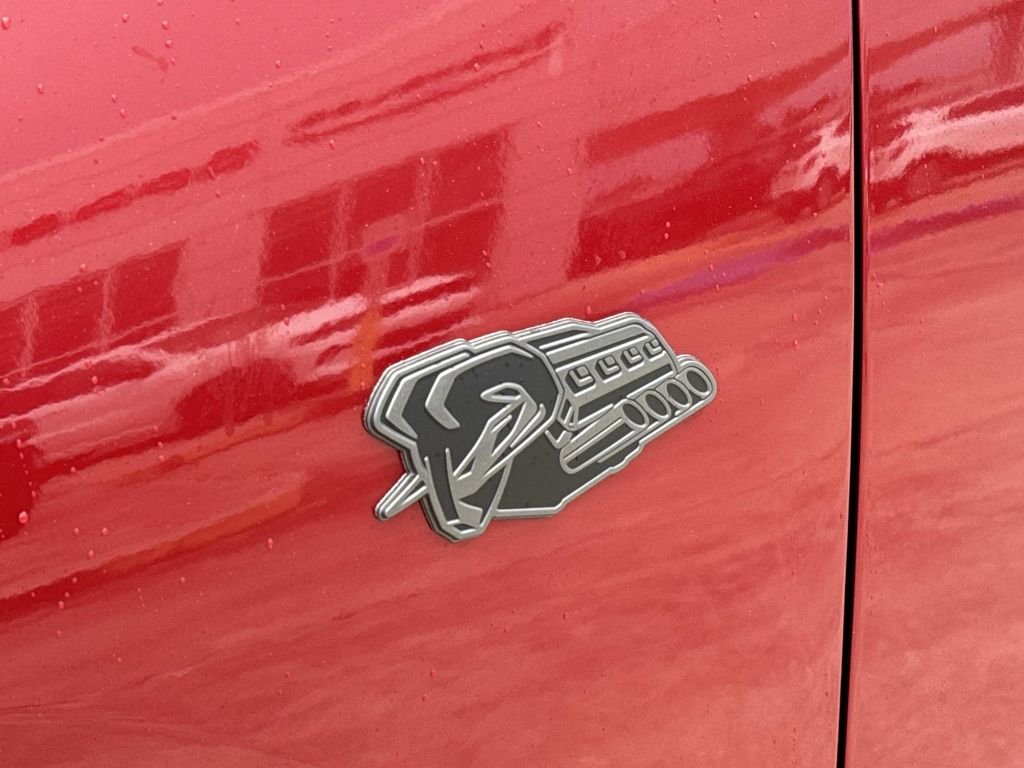 New 2027 Molten Red Pearl-Coat Exterior Paint RAM Express image 10