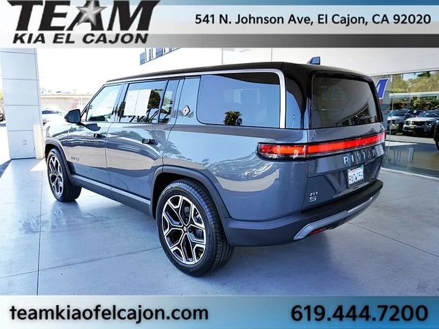 Used 2026  Rivian  image 8