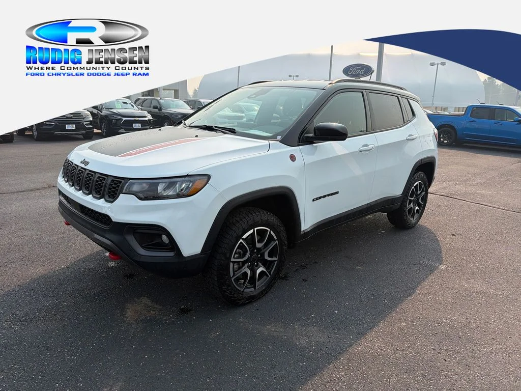 Used 2025 White Jeep Trailhawk image 1