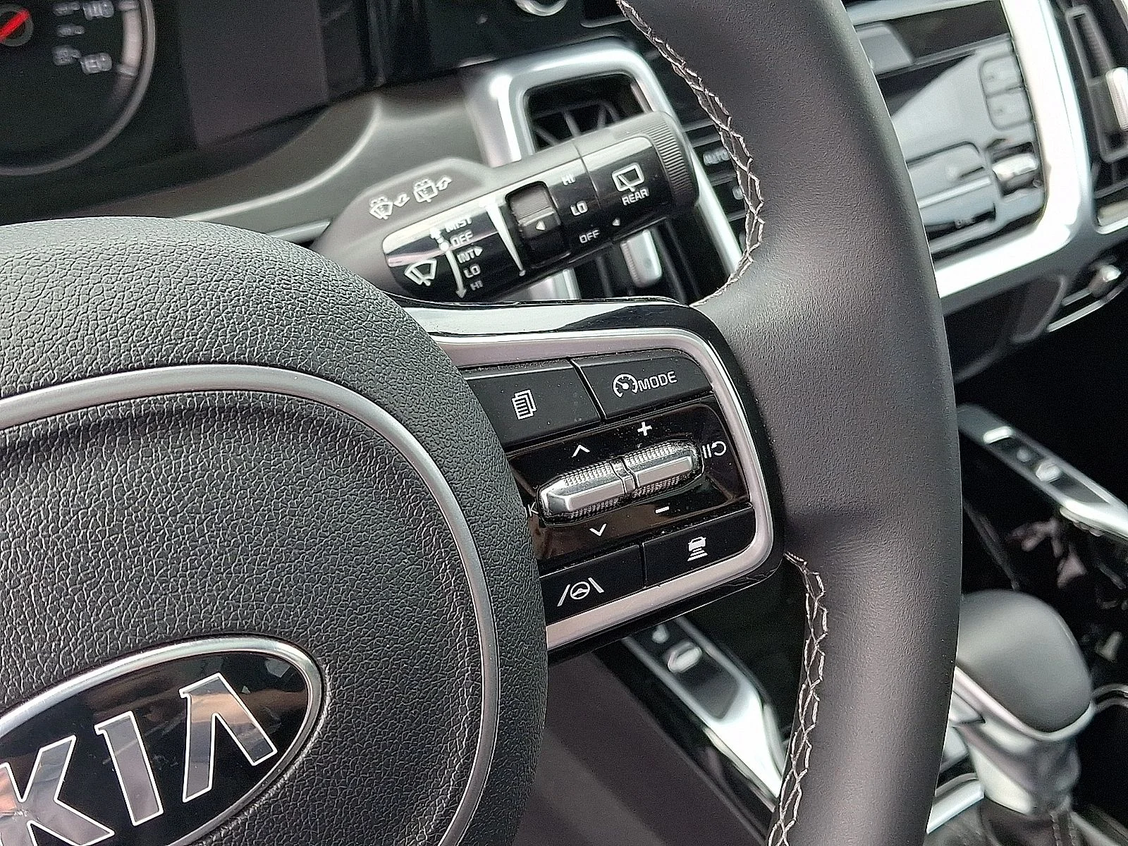 Certified Used 2021 White Kia SX image 23
