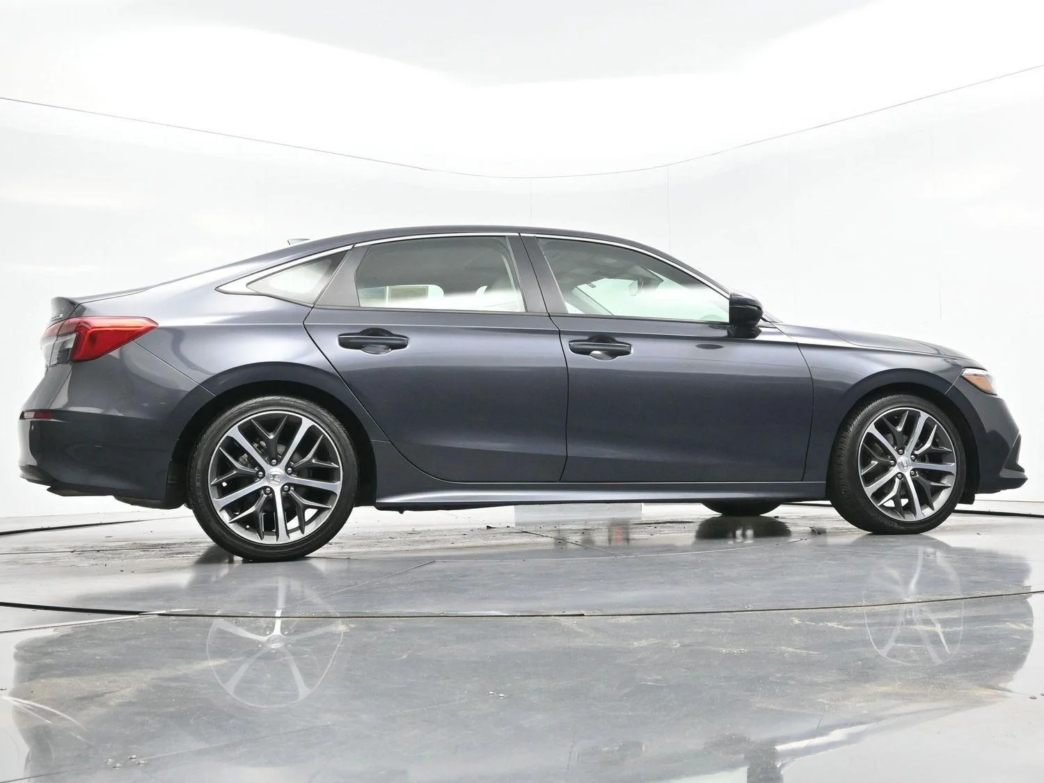 Used 2024 Meteorite Gray Metallic Honda Touring image 55