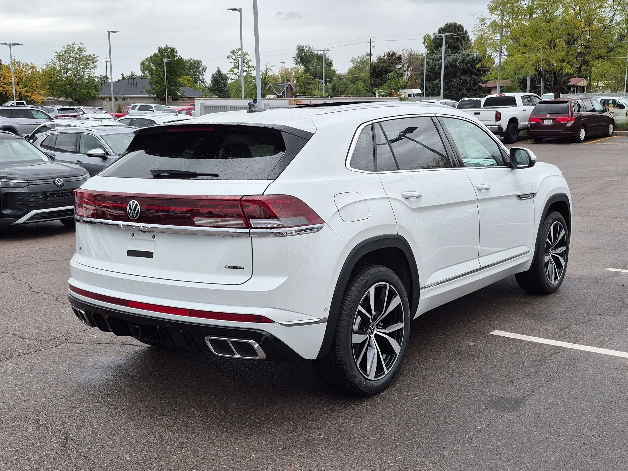 New 2026 Opal White Pearl Volkswagen 2.0T SEL Premium R-Line image 3