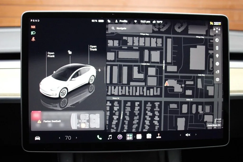 Used 2023 Pearl White Multi-Coat Tesla Base image 31