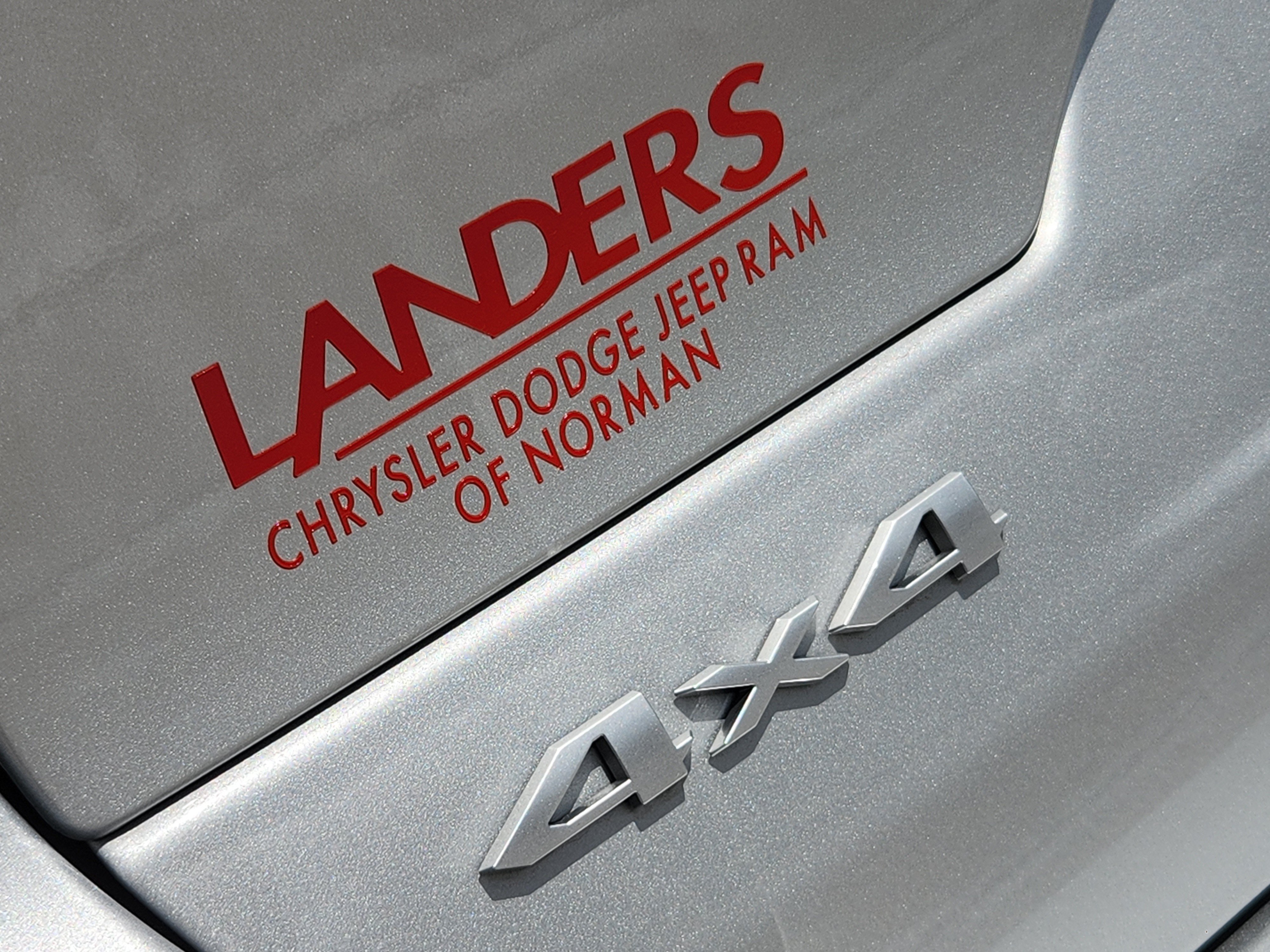 New 2026 Silver Zynith Exterior Paint Jeep Laredo X image 9