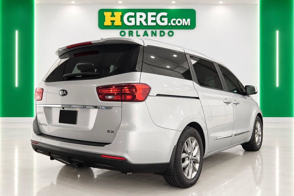 Used 2020 Silky Silver Kia EX image 4