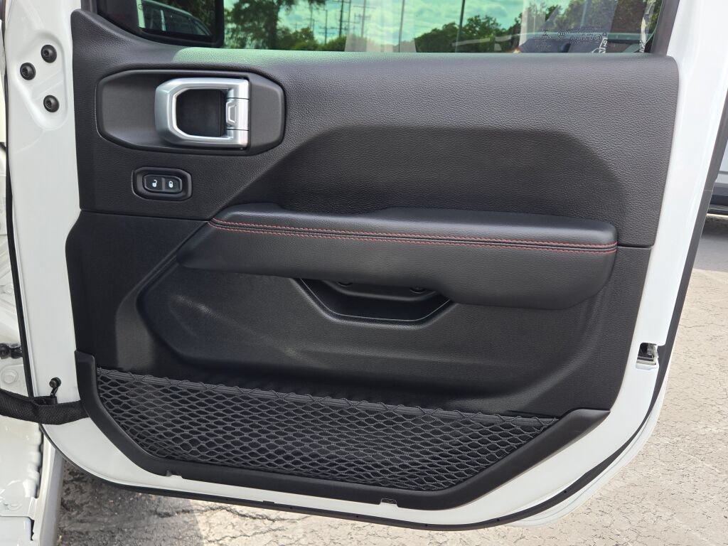 Used 2019 White Jeep Rubicon 4x4 image 8